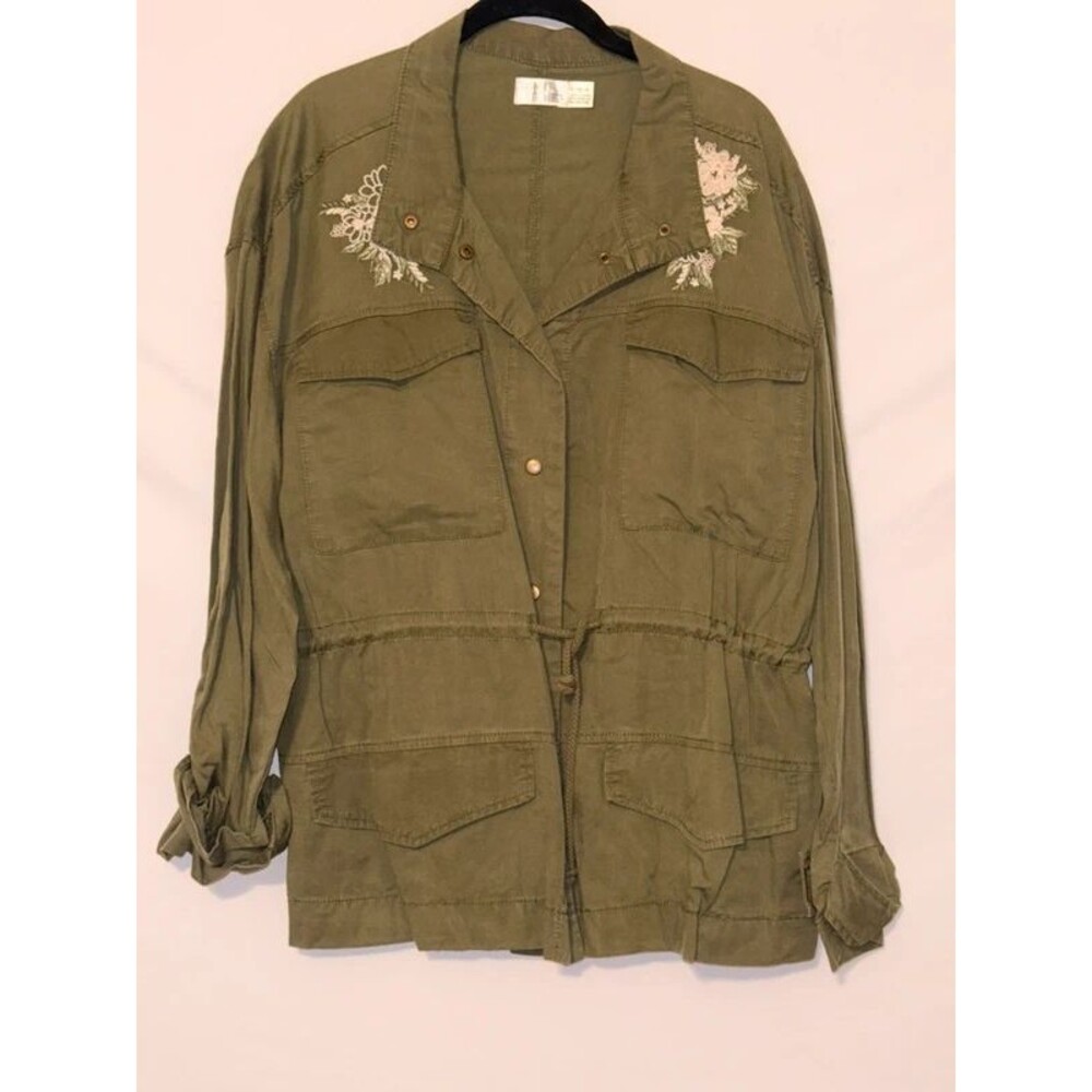 Green Time and True Jacket with flowers embroidered XL